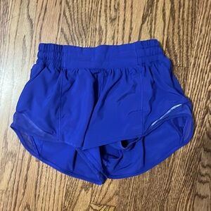 lululemon blue 2.5 hotty hots